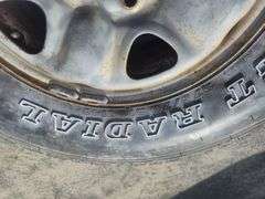 4x 275/70R16 Tyres & Rims
