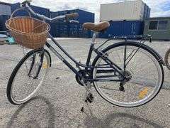 Diamondback Ladies Push Bike