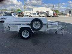2010 Trek Camper Trailer