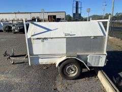 2004 Trailers  2000 ES4L7  Box Trailer