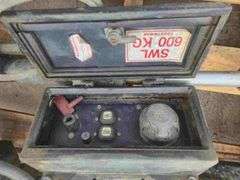 Tail Gate Loader