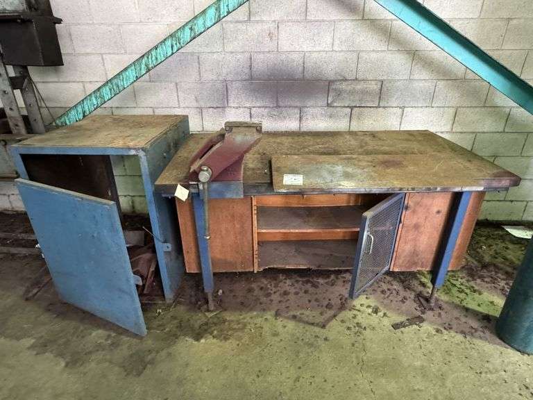 Steel Workbench inc Vice and Storage 1700mm x 900mm