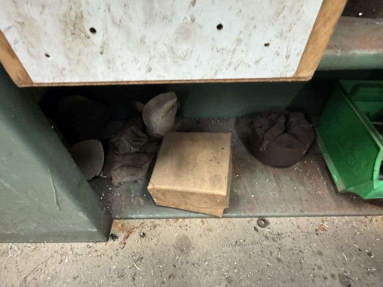 Metal Lathe Hercus and Qty Tooling