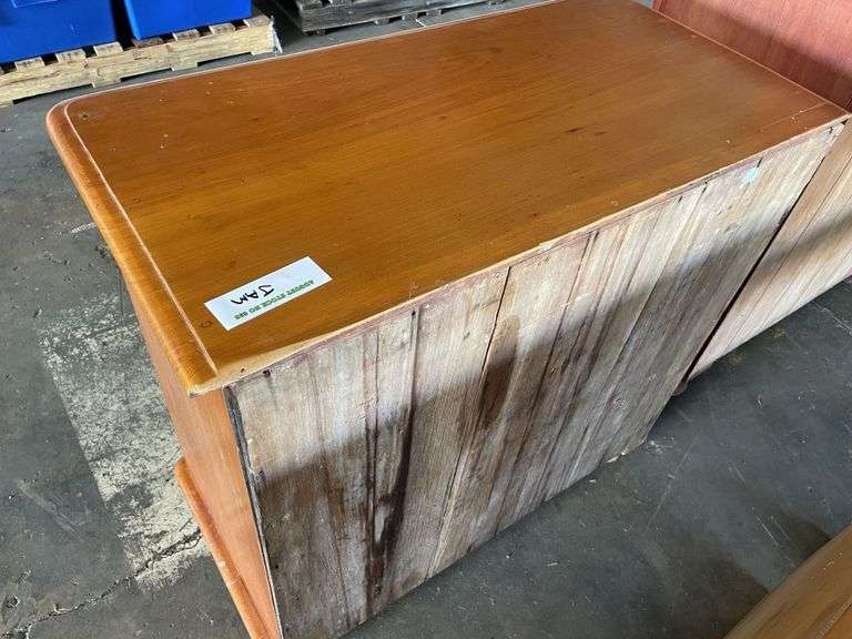 Timber Dresser Unit