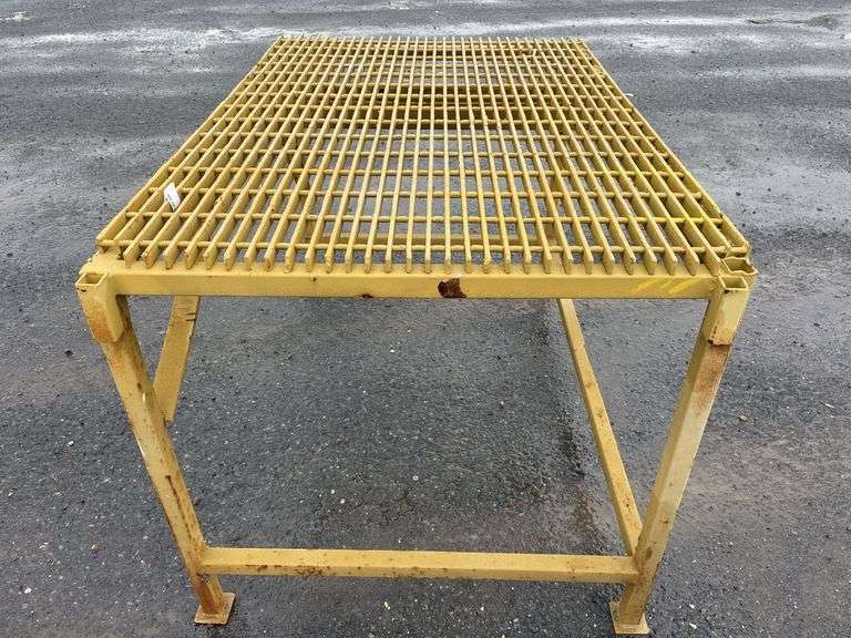 Yellow Steel Cutting Bench - 1mx1.5mx950mmH