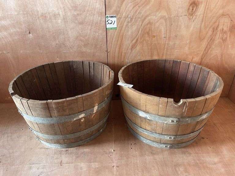2x 1/2 Wine Barrels