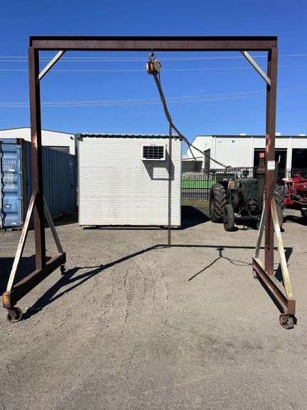 Mobile Lifting Gantry