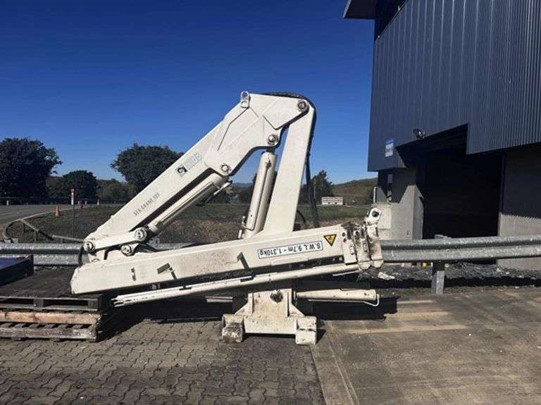 HIAB Hydraulic 121 Sea Crane (Includes Manual Controller) - NRTH ROCKHAMPTON