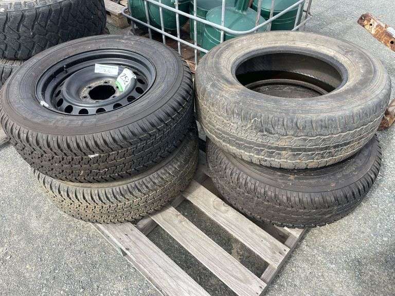 Tyres 265/65R17 & 285/65R17