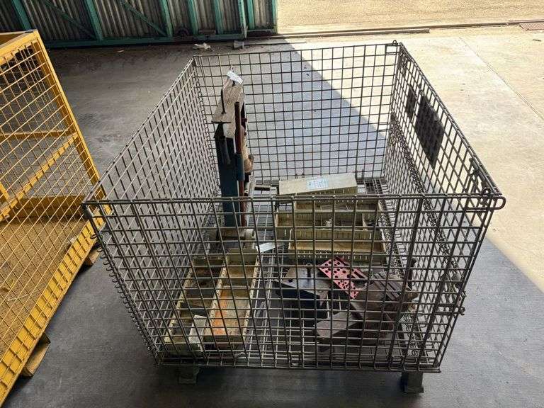 Steel Transport Cage inc Vice and Contents