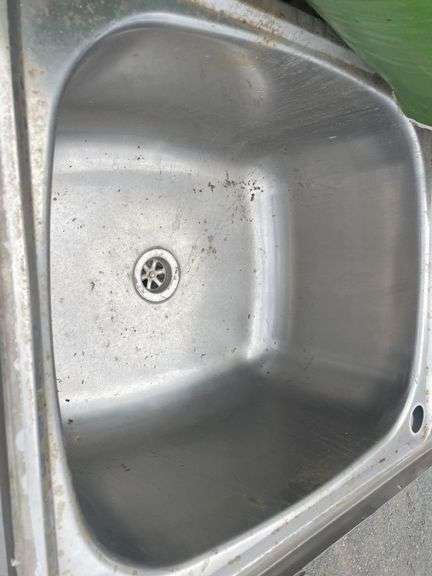 Pallet inc Laundry Sink, Insulation, Irrigation Spikes, File Cabinet etc