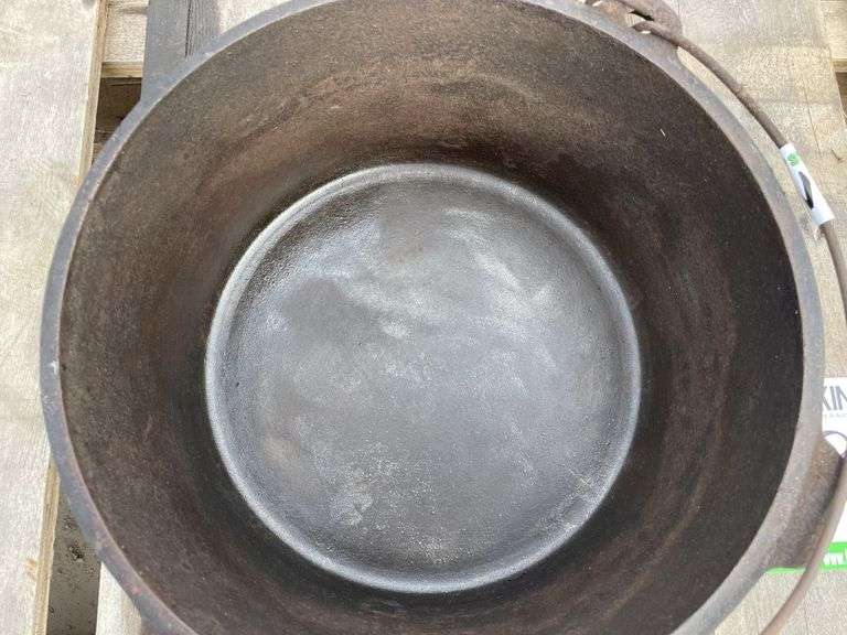 Cast Iron Camp Oven