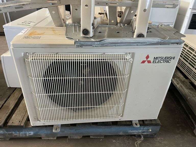 3x Mitsubishi Air Condition Units and Heads