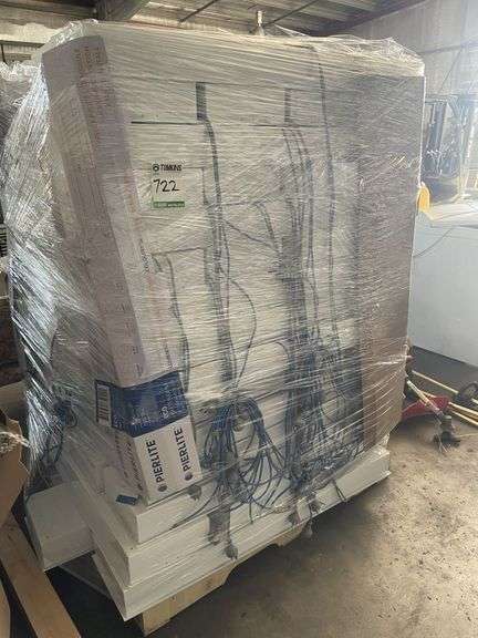 Pallet Qty 240 & 12Volt Dual Power Fluro Lights