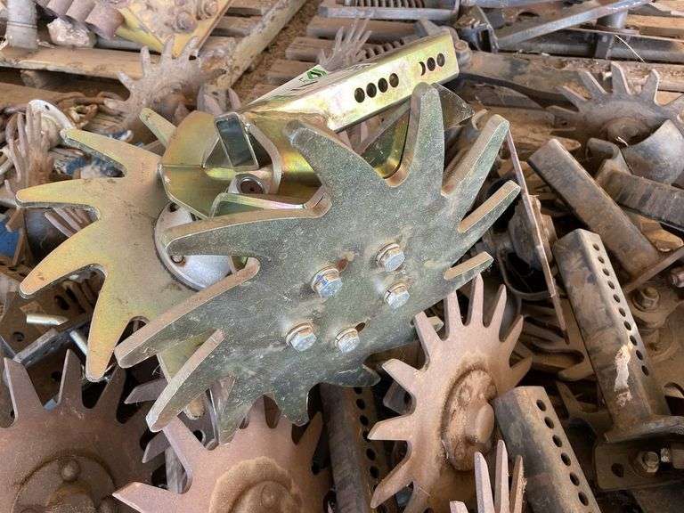 Trash Whippers Suit Exel Stubble Warrior