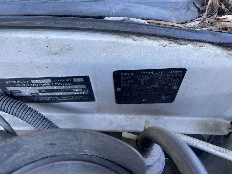 2002 Holden Rodeo LX Utility with Tail Lift