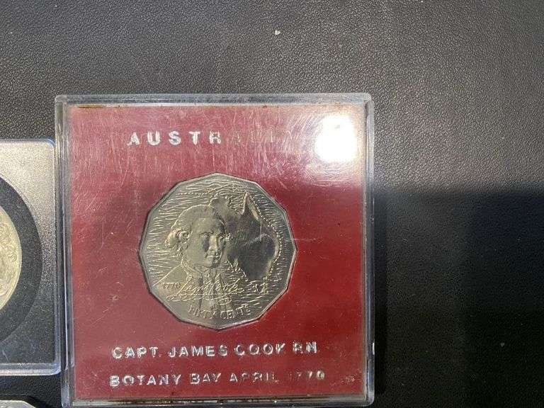 Quantity of Assorted Australian 50c Peace's