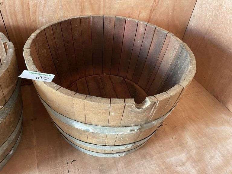 2x 1/2 Wine Barrels
