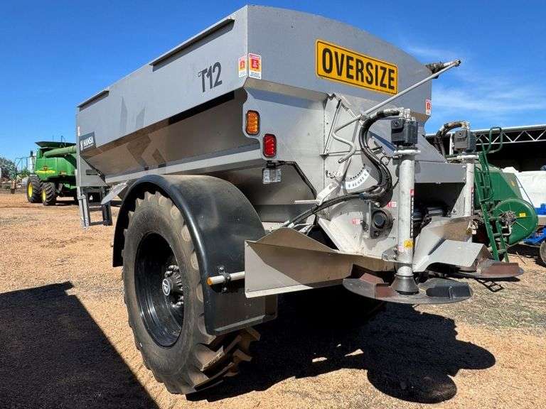 2022 Hansa T12 Stainless Steel Trailing Spreader (14T capacity)