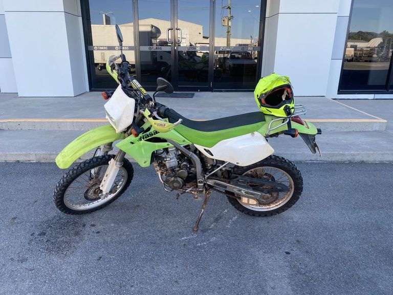 2006 Kawasaki KLX250 Motorbike & Helmet 