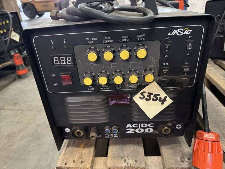 Unimig AC/DC 200 Pulse Tig Welder