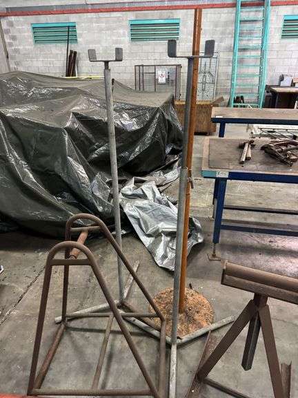 Quanity of Steel Frames and Workshop Building Equipment