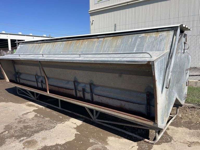 6T Adnaught Self Feeder