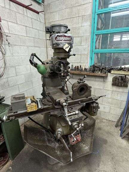 Bridgeport Milling Machine & Qty Tooling