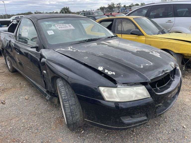 2004 Holden Commodore Utility - Abandoned Vehicle