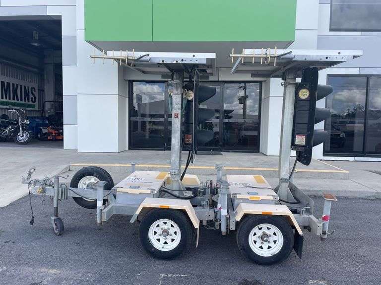 Set of 2017 DataSign-PTLS Trailer Mount Traffic Lights