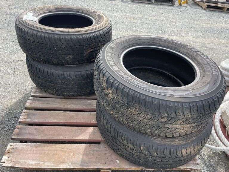 4x Tyres 265/65R17