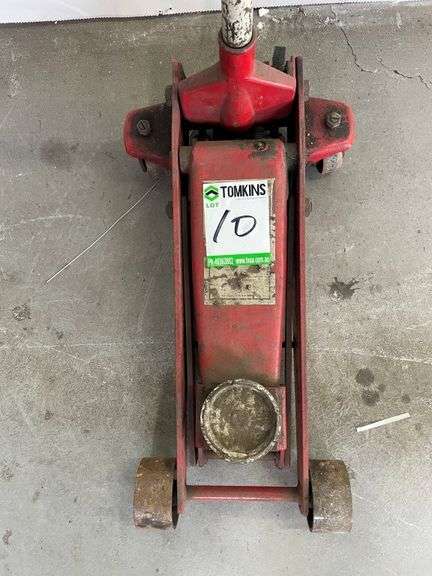 Red Floor Hydraulic Jack