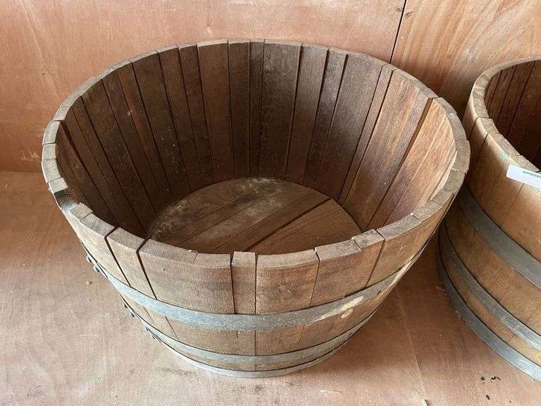 2x 1/2 Wine Barrels