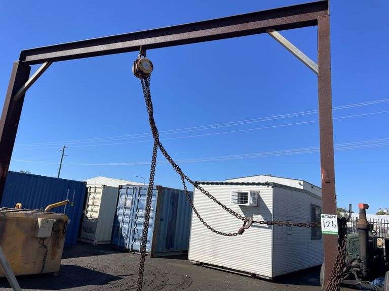 Mobile Lifting Gantry