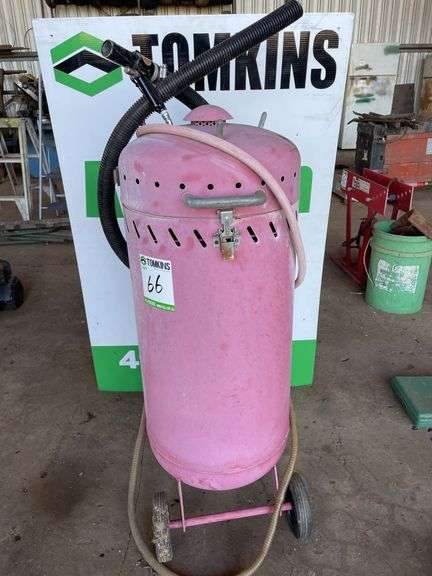 Sandblast Tank & Guns