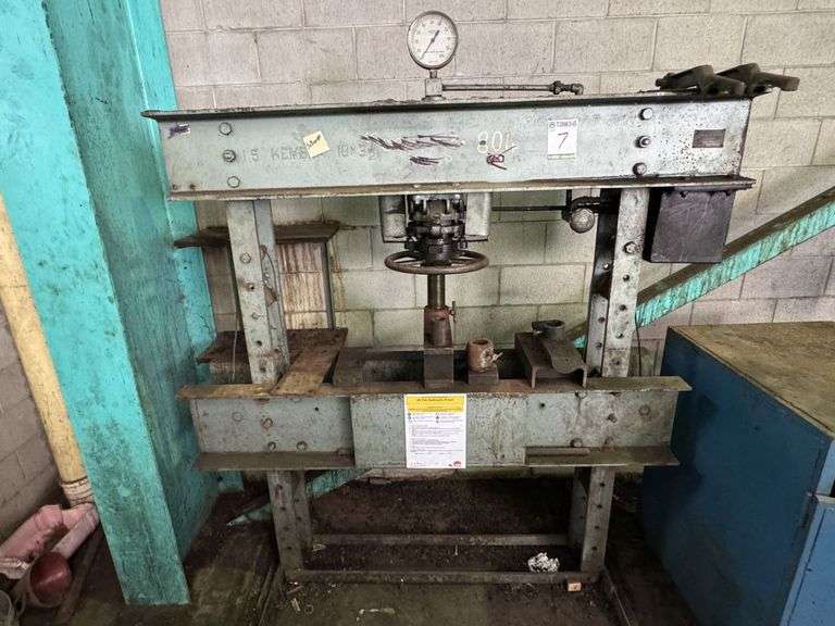 Hawke & Co 30 Ton Hydraulic Press