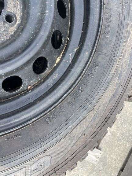 Tyres 265/65R17 & 285/65R17