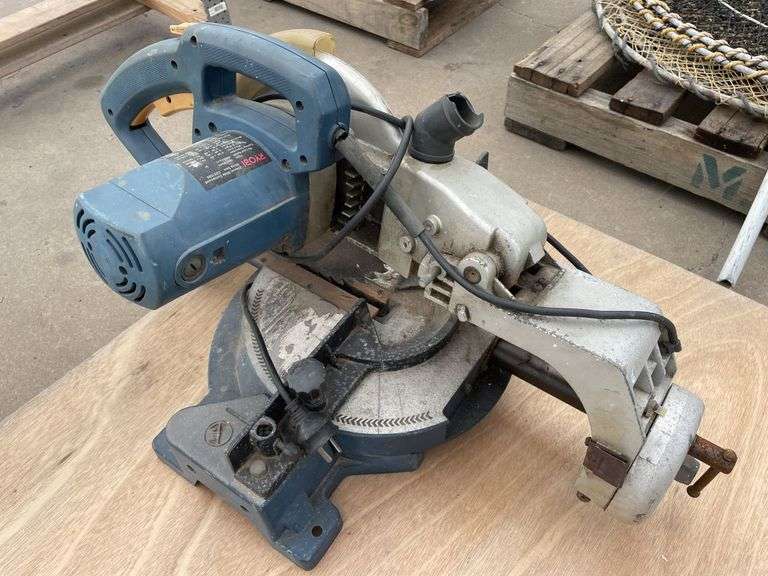 Mitresaw and trolley