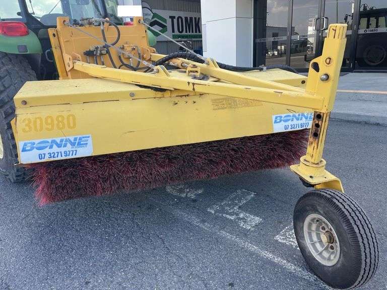 Bonne Tractor Mounted Broom