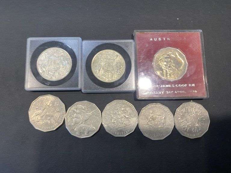 Quantity of Assorted Australian 50c Peace's