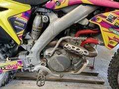 Suzuki RMZ 250 Motorbike