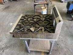Waldorf 4 Bunrer Gas Top on Stand
