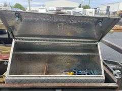 2005 Dual Axle Box Trailer inc LVL Timber