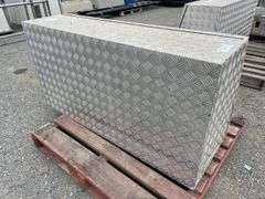Checkerplate Toolbox
