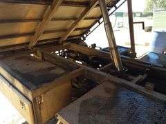 2015 Isuzu FRR500 Dual Cab Split Tray Tip Truck - WINTON