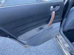 2004 Nissan  Maxima  ST Sedan