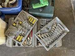 Pallet Socket Kits, Screw Drivers, Hitachi Elect Drill, Hand Tools etc