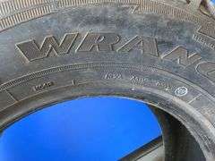 1x Vehicle Tyre - 275/65R/17