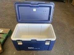 2x 70L Artic Eskies