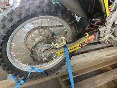 Suzuki RMZ 250 Motorbike